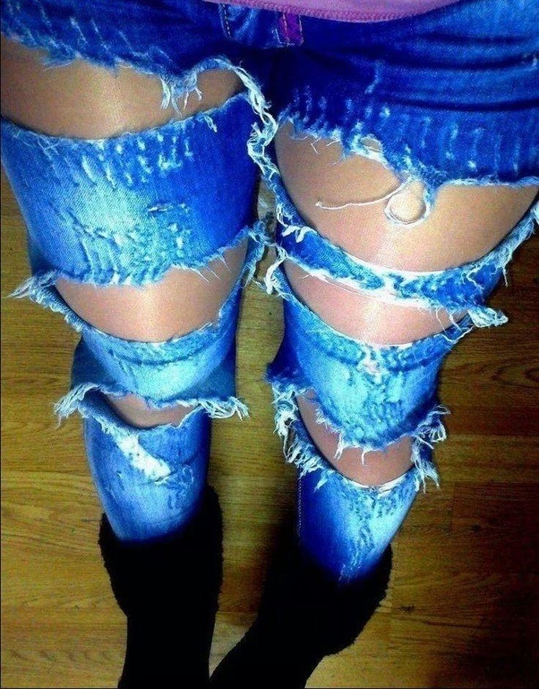 men wear ripped jeans with pantyhose 1